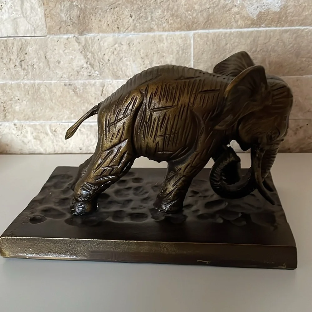 Elephant Bronze Bookends (heavy!) - Picture 2 of 5